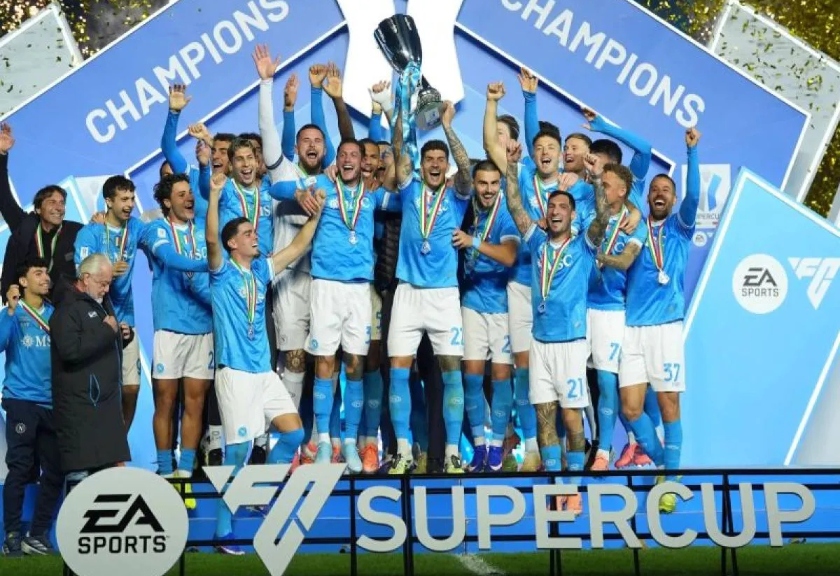 Napoli Juara Piala Super Italia