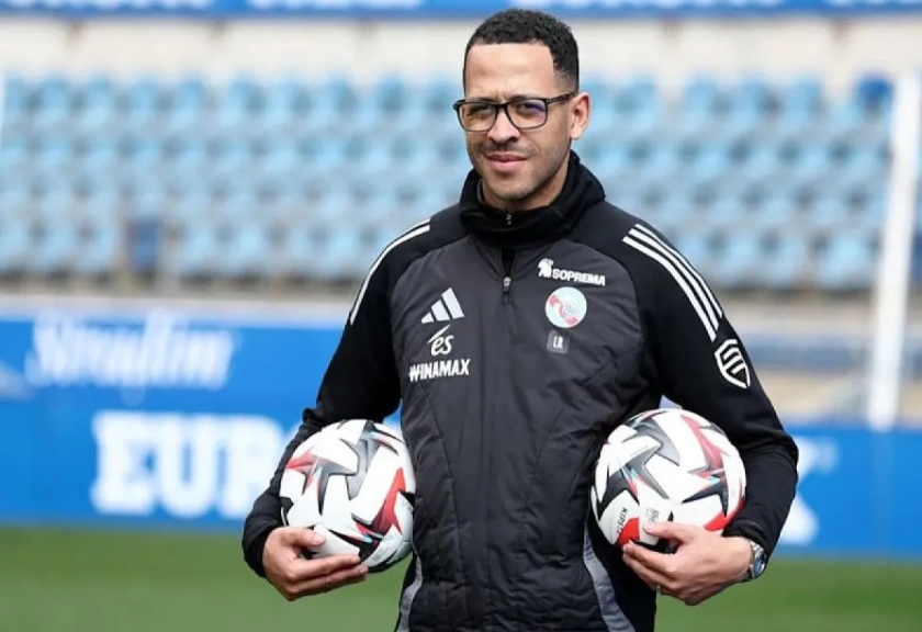 Liam Rosenior manajer baru Chelsea.