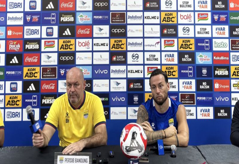 Bojan Hodak dan Mark Klok