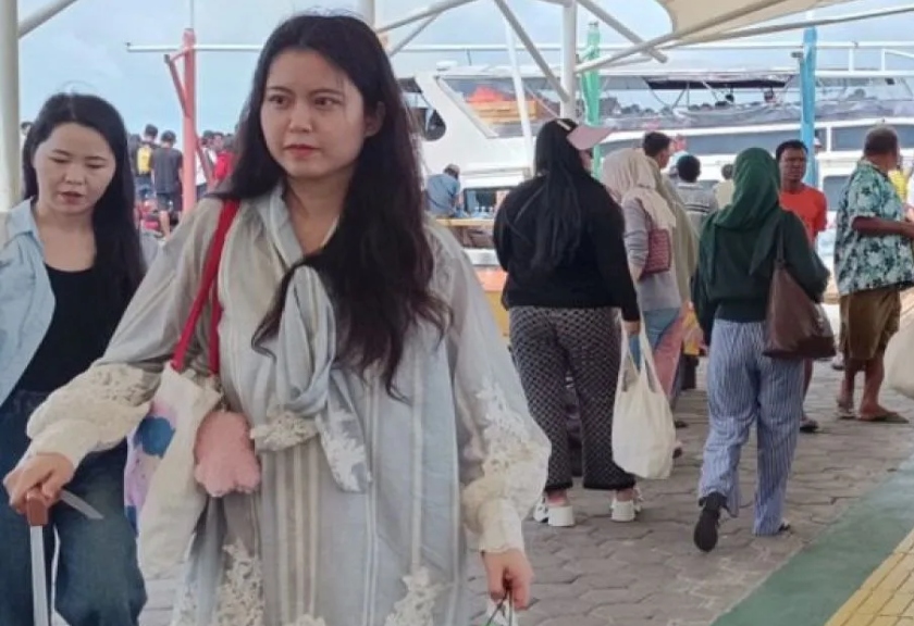 Suasana dermaga di Kabupaten Kepulauan Seribu