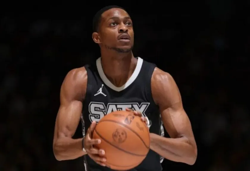 Pebasket San Antonio Spurs De'Aaron Fox