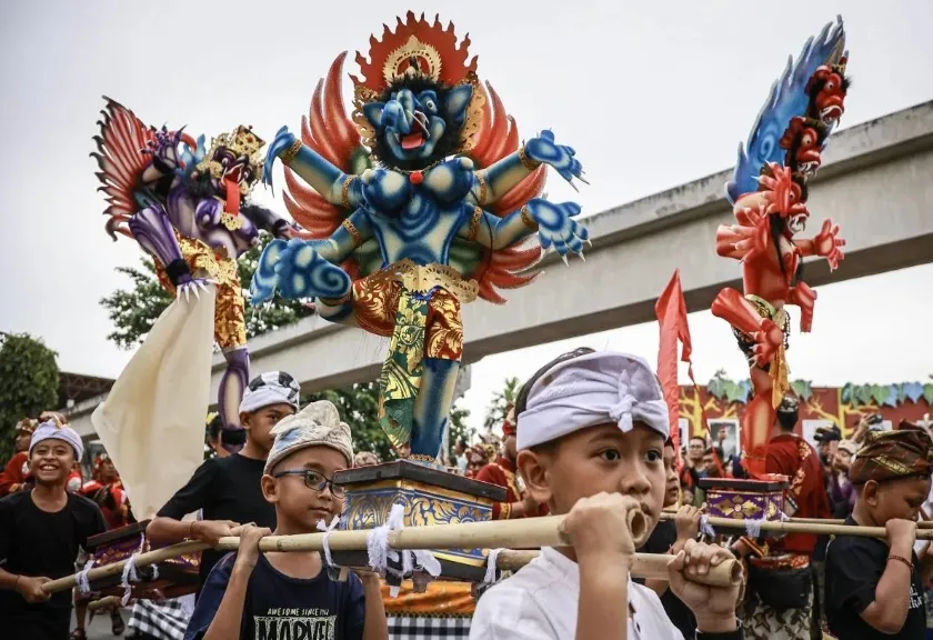 Arsip - Pawai Ogoh-ogoh di Taman Mini Indonesia Indah