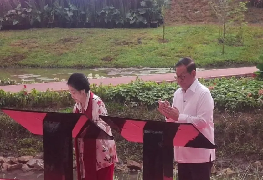 Presiden ke-5 RI Megawati Soekarnoputri dan Gubernur DKI Jakarta Pramono Anung Wibowo