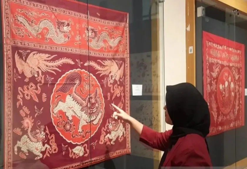 Salah satu koleksi dalam pameran di Museum Tekstil, Jakarta