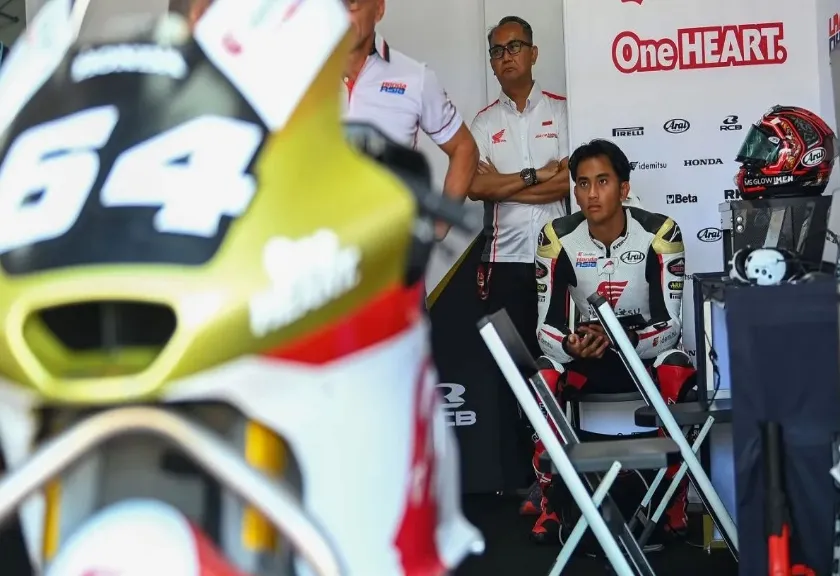 Pembalap Idemitsu Honda Team Asia asal Indonesia Mario Aji