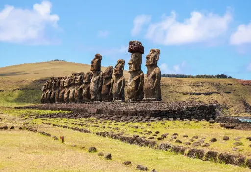  Rapa Nui atau Pulau Paskah