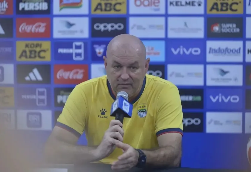 Pelatih Persib Bandung Bojan Hodak