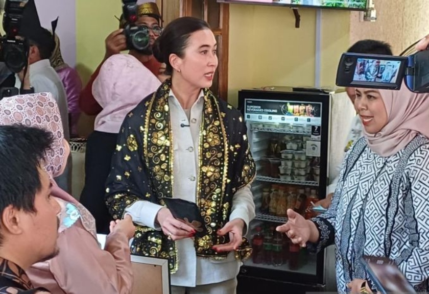 Menpar Widiyandi Putri Wardhana 