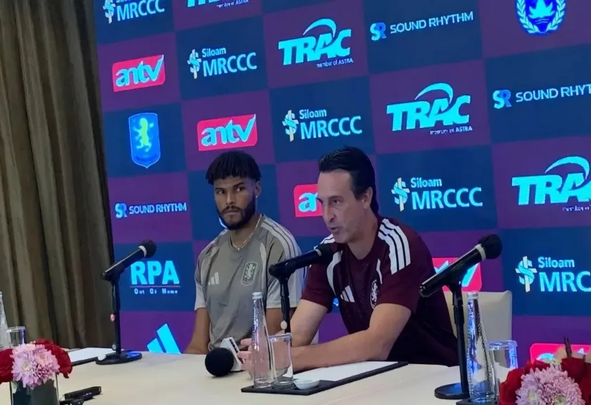 Pelatih Aston Villa Unai Emery 