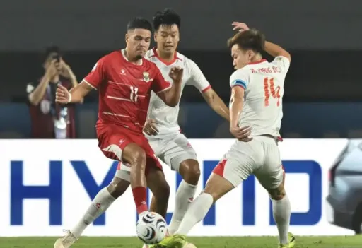 Pesepak bola Timnas Indonesia Ragnar Anthonius Maria Oratmangoen