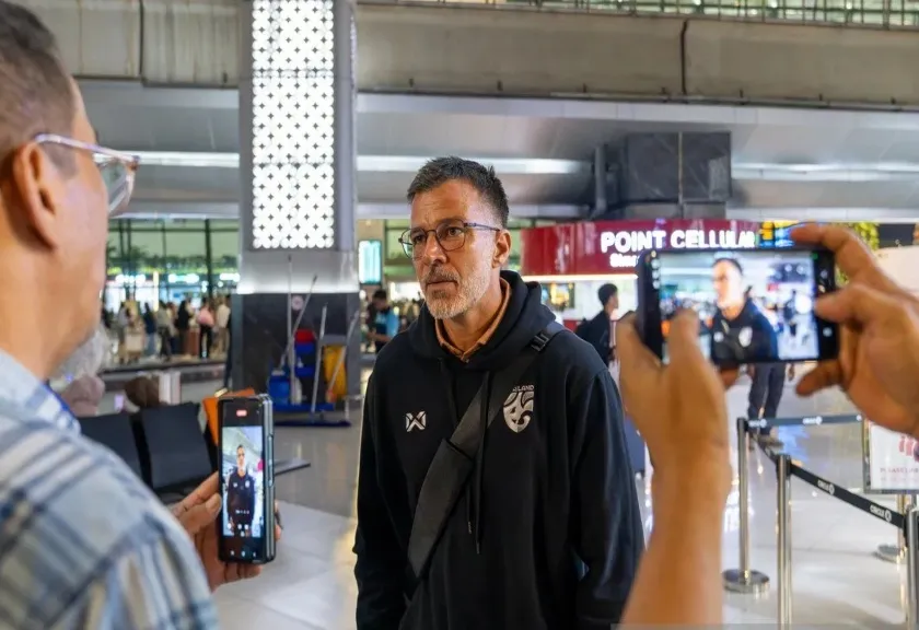 Pelatih tim nasional Thailand Anthony Hudson