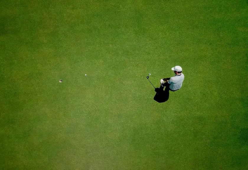 Turnamen golf